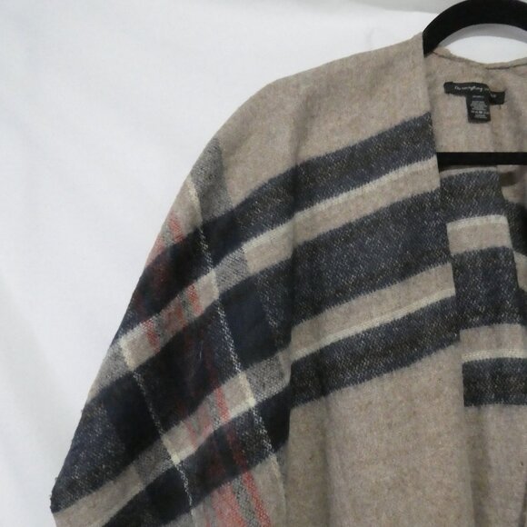 DO EVERYTHING IN LOVE | OS - one size | Plaid Fringed Poncho with Neutral Tones - Picture 3 of 16